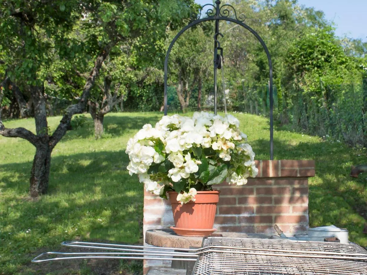 Villa Bruna Montefeltro, Villetta Indipendente Circondata Da Un Grande Giardino Perticara 0*,